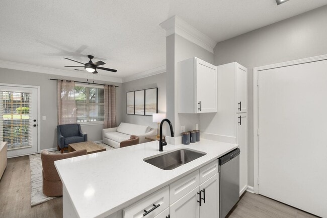 Photo - Avana Creekside