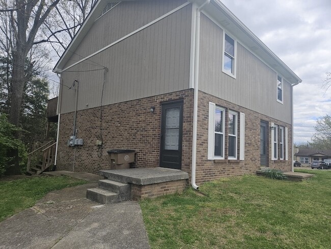 Building Photo - 232 Cedarmont Cir