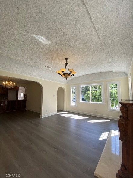 Photo - 521 E Valencia Ave