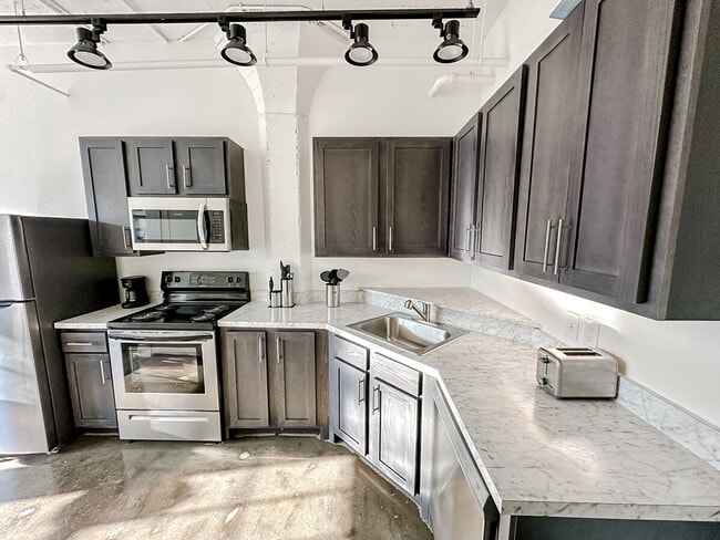 Photo - 701 E 2nd St N Unit ID1075282P