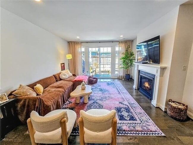 Photo - 515 Rodney Ln