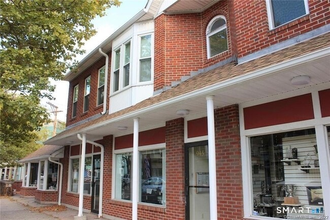 Building Photo - 945 State St Unit A