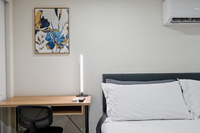 Photo - 4005 W Lincoln St Unit ID1244312P