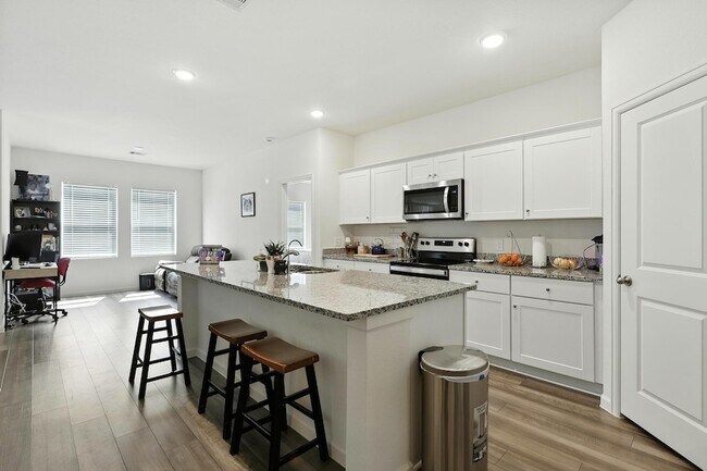 Photo - 5830 Capri Frst Dr