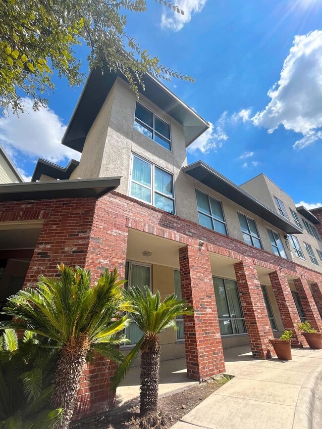 Photo - Refugio Place