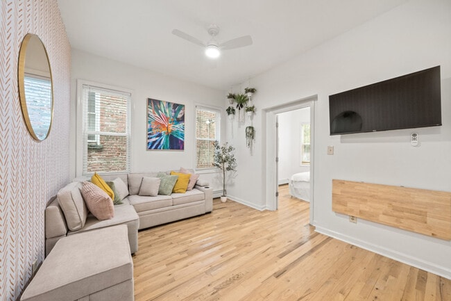 Building Photo - 352 Princeton Ave Unit ID1053115P