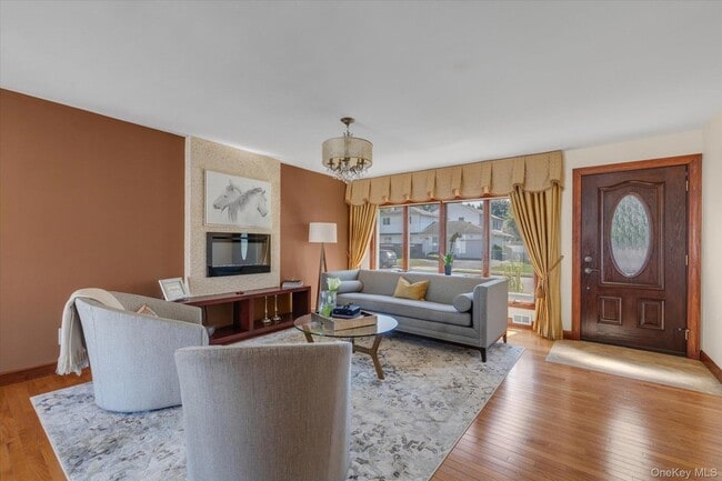 Photo - 2 Benmor Ct