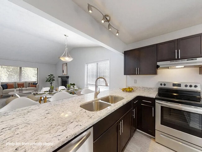 Fully Equipped Kitchens - Tartan Place