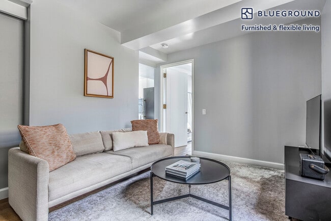 Building Photo - 240 W 73rd St Unit SI FL16-ID1497