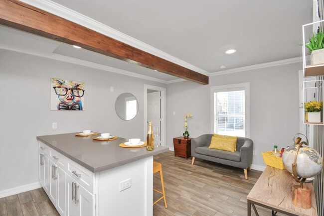 Building Photo - 2615 Arbor St Unit ID1047954P