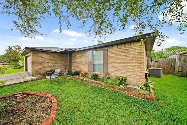 Photo - 10431 Odessa Dr