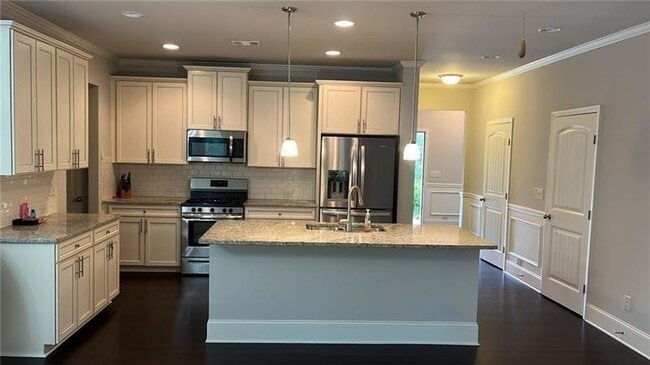 Photo - 4085 Huron Dr