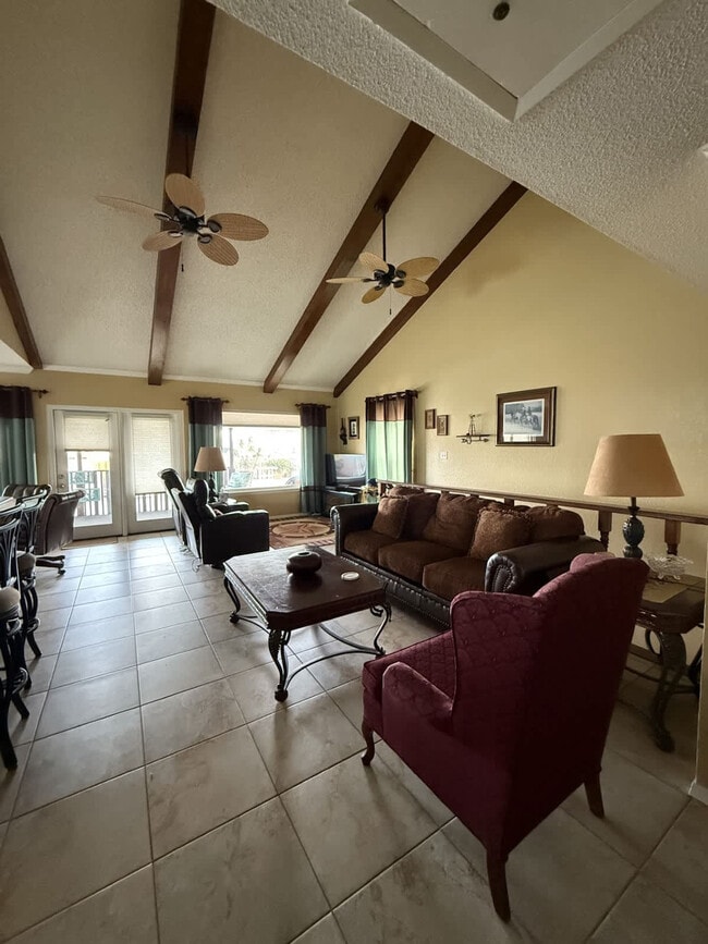 Building Photo - 1209 Pompano Ave Unit SI ID1515049P