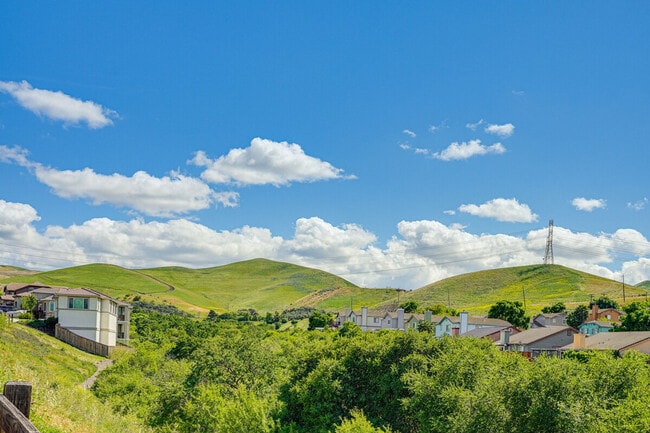 Photo - 140 Lawlor Ct Unit ID1307443P