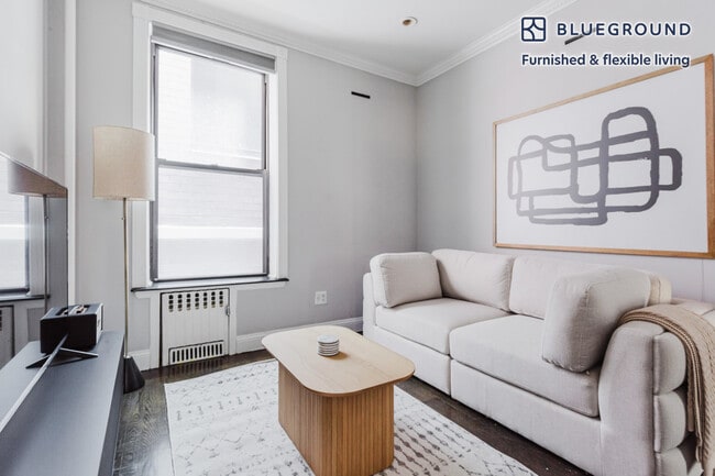 Building Photo - 250 E 50th St Unit FL2-ID1722