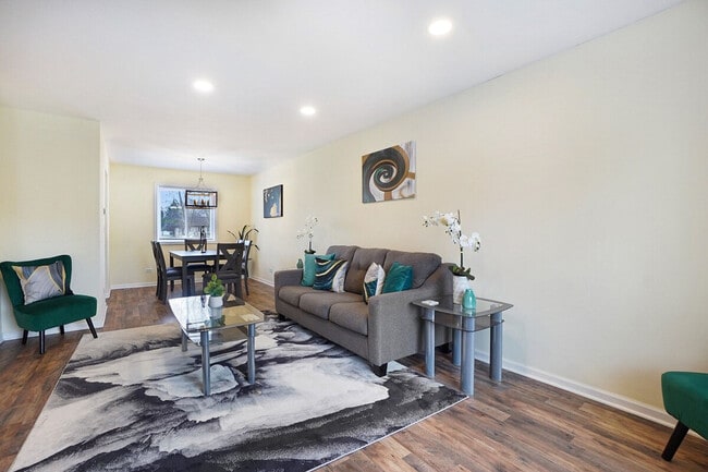 Building Photo - 291 Weatherford Ln Unit ID1285055P