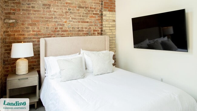 Photo - 425 20th St S Unit 200