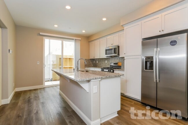 Photo - Tricon Twelve Bridges