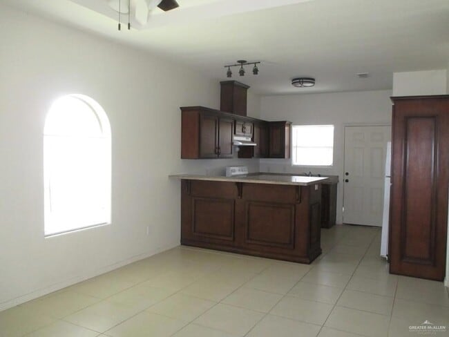 Photo - 2507 E Franklin Ave