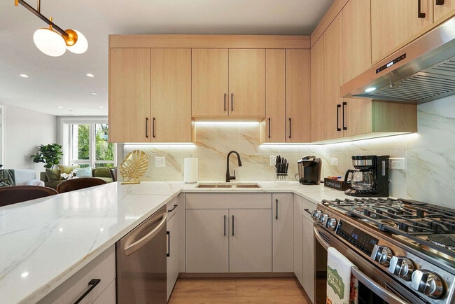 Photo - 2344 W Polk St Unit ID1256061P