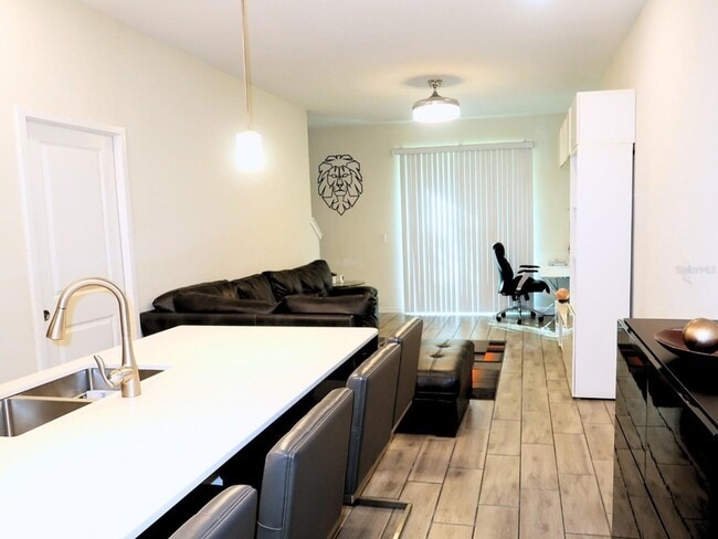 Photo - 9114 Tecumseh Dr