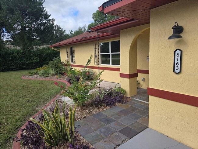 Photo - 8163 Winter St