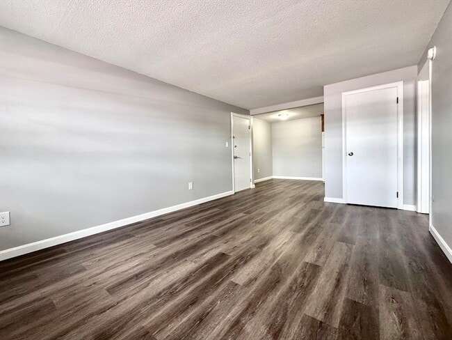 Photo - 4 Old Colony Ln Unit 11