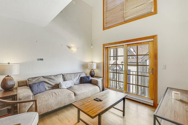 Photo - 304 N Main St Unit SI ID1386182P
