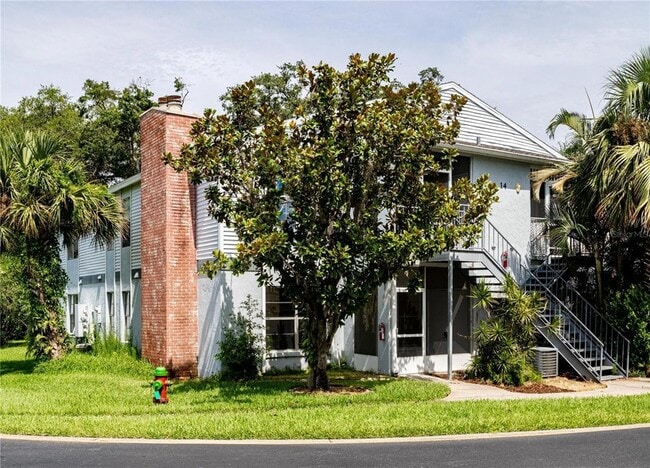 Building Photo - 1404 Northlake Dr Unit 1404