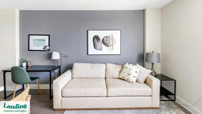 Photo - 305 Dr. M.L.K. Jr St S Unit 739.1403522