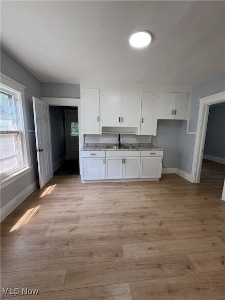 Photo - 946 E 79th St Unit 2