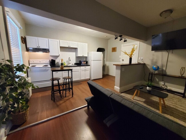 Photo - 196 Magnolia St Unit ID1373625P