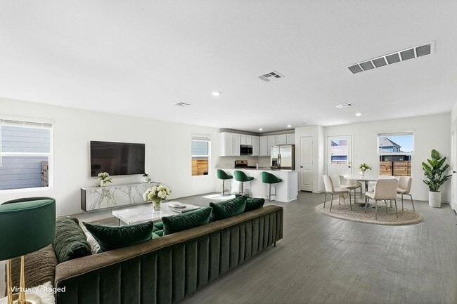 Building Photo - 331 Bugbee