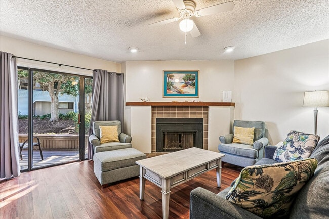 Building Photo - 160 Ocean Hibiscus Dr Unit FL2-ID1253503P