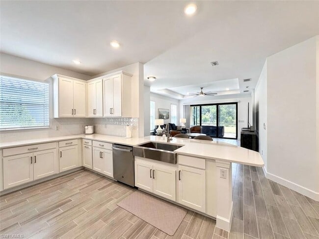 Photo - 15514 Vittorio St