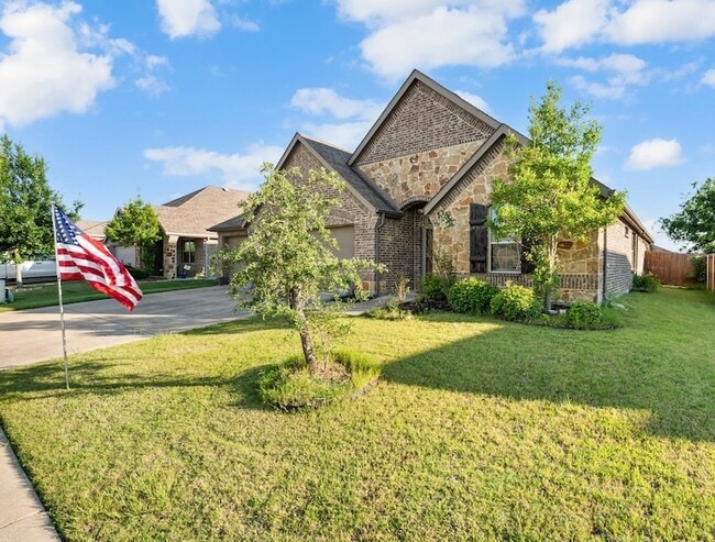 Photo - 307 Acadia Ln