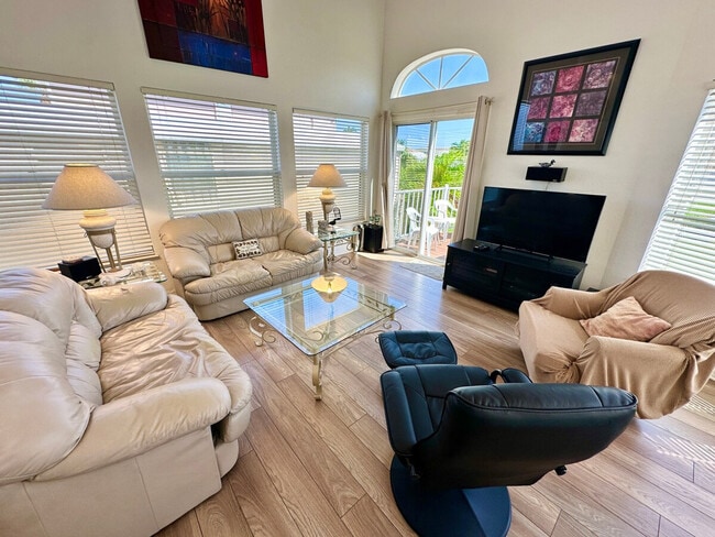 Photo - 639 Nettles Blvd Unit SI ID1537494P