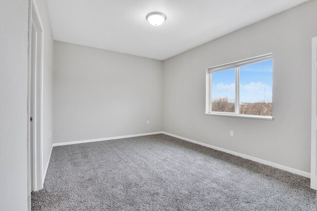 Photo - Cedar Hills Apartments