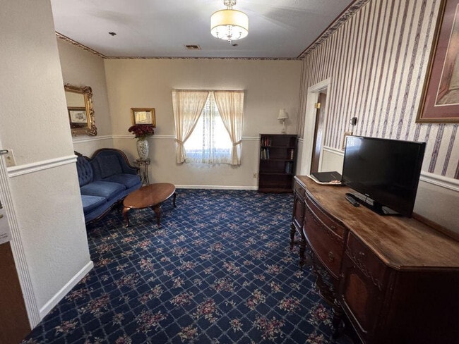 Photo - 300 Main St Unit ID1265994P