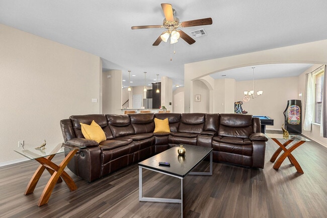 Building Photo - 4905 Ledgestone Trail Unit SI ID1324869P