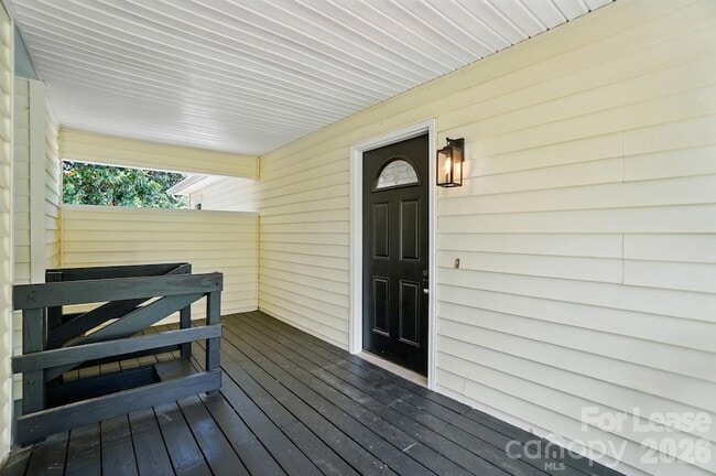 Photo - 2413 Hoffman St