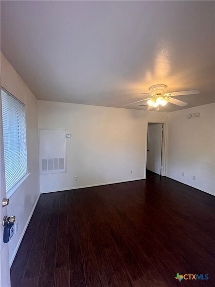 Photo - 1628 Post Rd