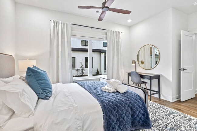 Photo - 109 NW Ozark Wy Unit ID1221875P