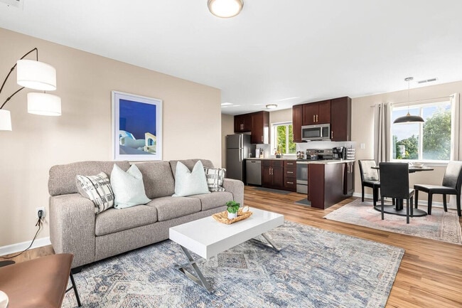 Building Photo - 18389 Sharon Ln Unit ID1032350P