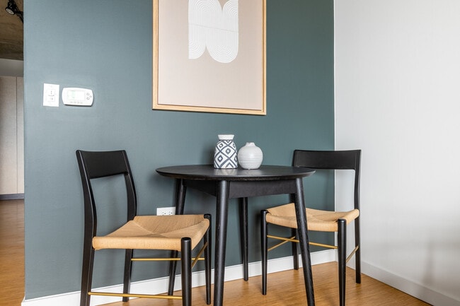 Photo - 1515 N Fremont St Unit FL6-ID1283