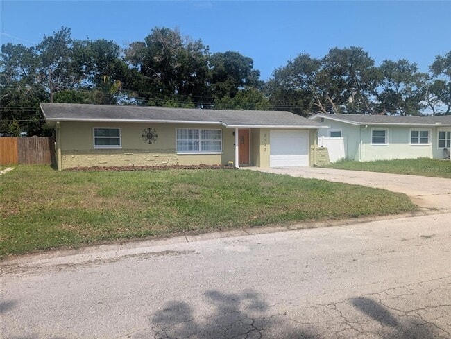 Building Photo - 2132 Isabelle St