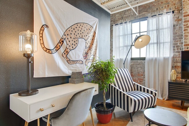 Photo - 527 St Joseph St Unit SI ID1265388P