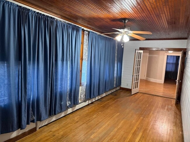 Photo - 96 E Broadway Unit A