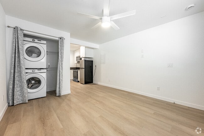 Studio - 324SF - Bedroom - The Jade