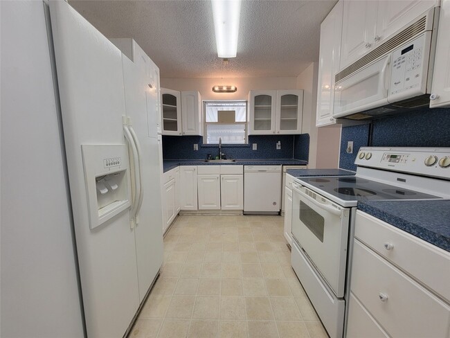 Photo - 3820 Modlin St